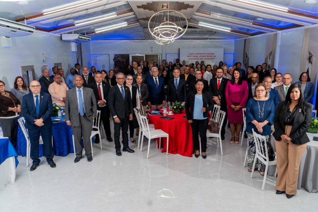 Juez presidente de la SCJ apertura seminario internacional justicia